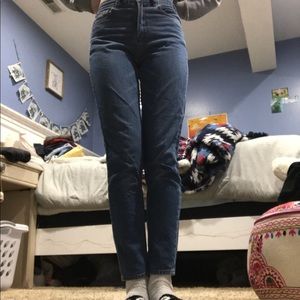 American eagle mom jean